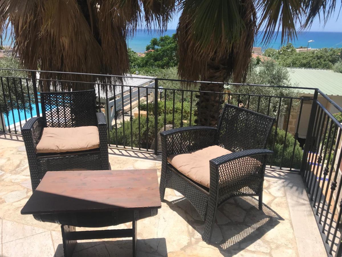 Villa Ceni - Appartamenti Con Camere, Cucina, Wc E Terrazza Sul Mare In Villa Con Piscina, Giardino E Parcheggio Marinella di Selinunte Ngoại thất bức ảnh