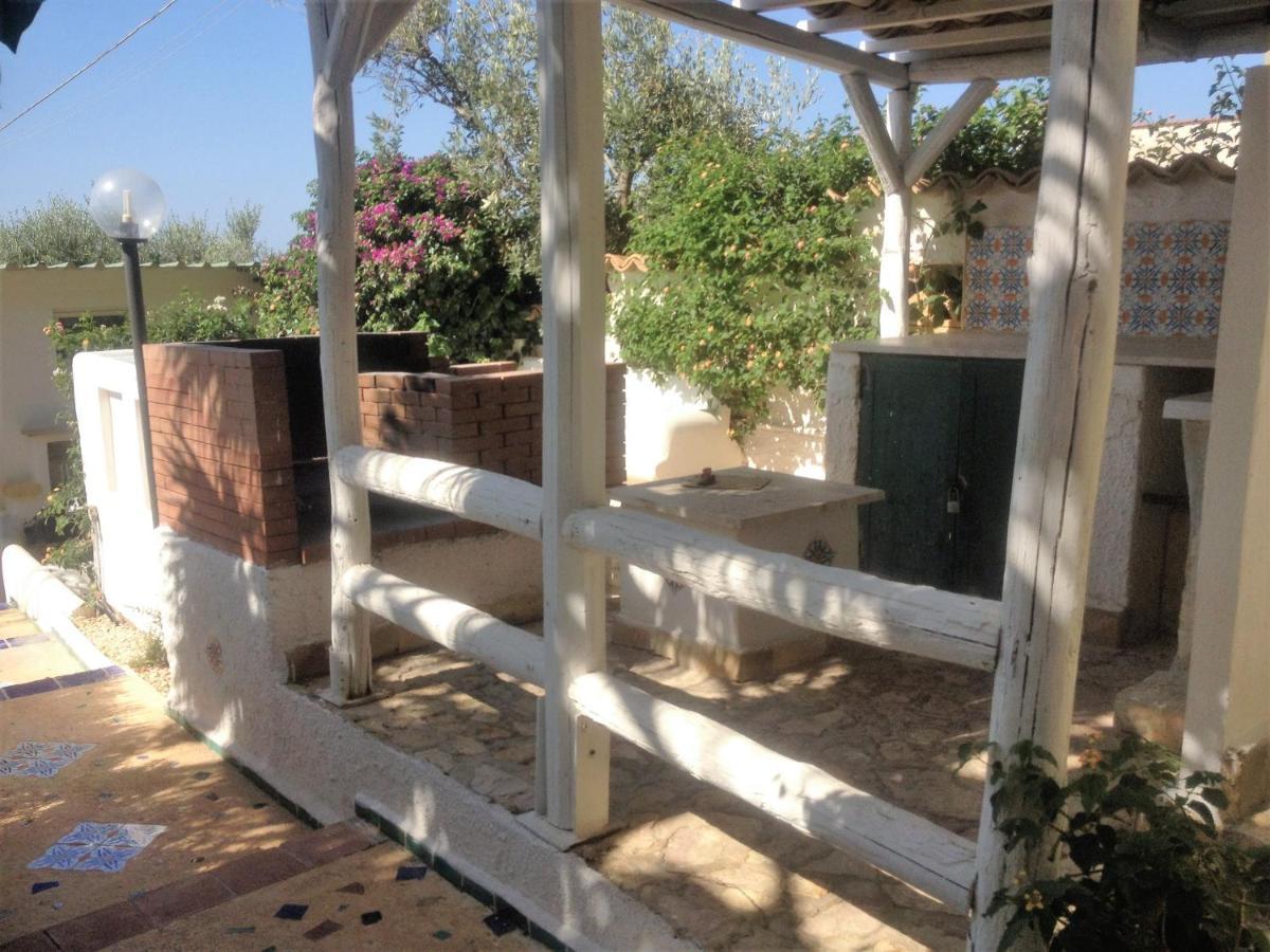 Villa Ceni - Appartamenti Con Camere, Cucina, Wc E Terrazza Sul Mare In Villa Con Piscina, Giardino E Parcheggio Marinella di Selinunte Ngoại thất bức ảnh