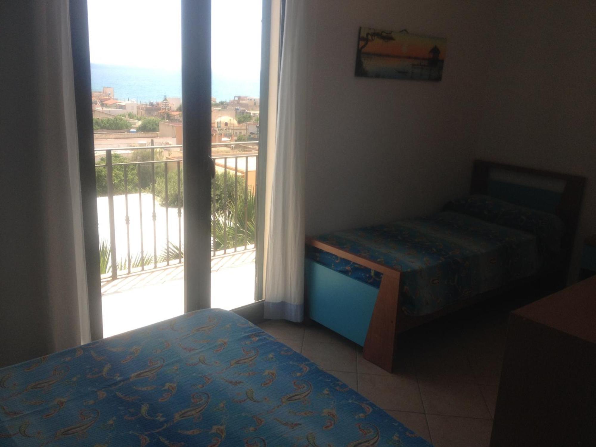 Villa Ceni - Appartamenti Con Camere, Cucina, Wc E Terrazza Sul Mare In Villa Con Piscina, Giardino E Parcheggio Marinella di Selinunte Ngoại thất bức ảnh