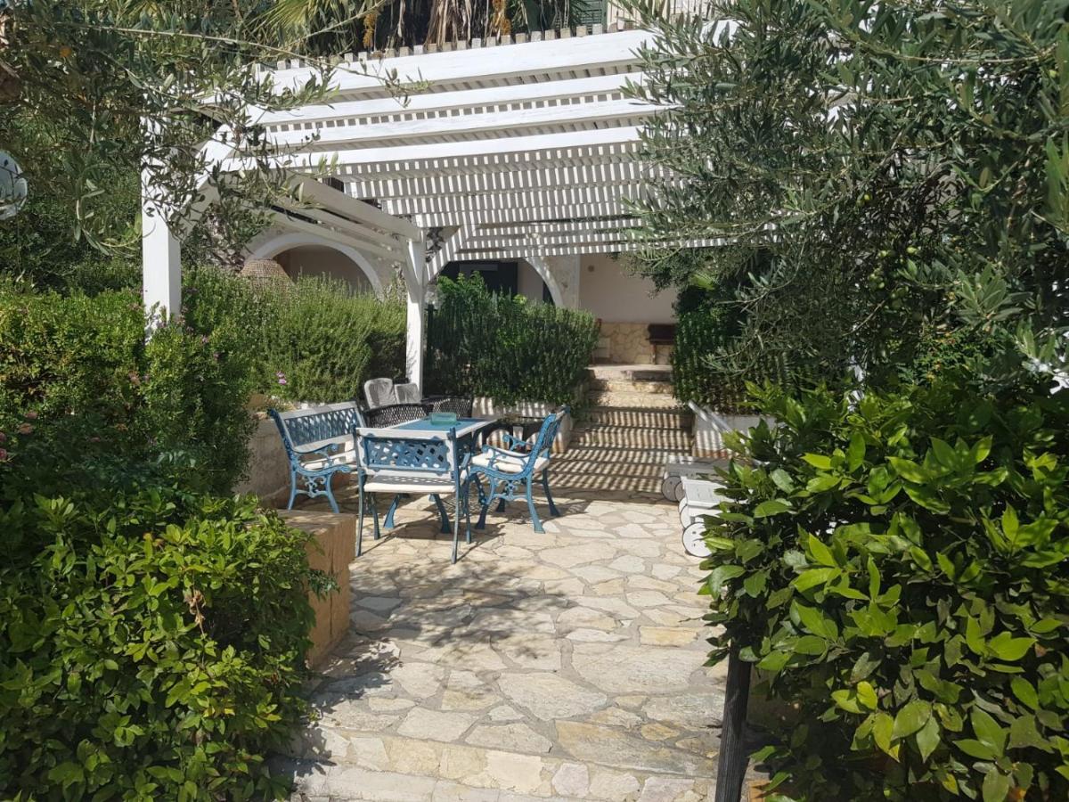 Villa Ceni - Appartamenti Con Camere, Cucina, Wc E Terrazza Sul Mare In Villa Con Piscina, Giardino E Parcheggio Marinella di Selinunte Ngoại thất bức ảnh